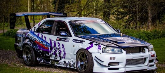Lee Barker Skyline R34 Cosmis XT-006r